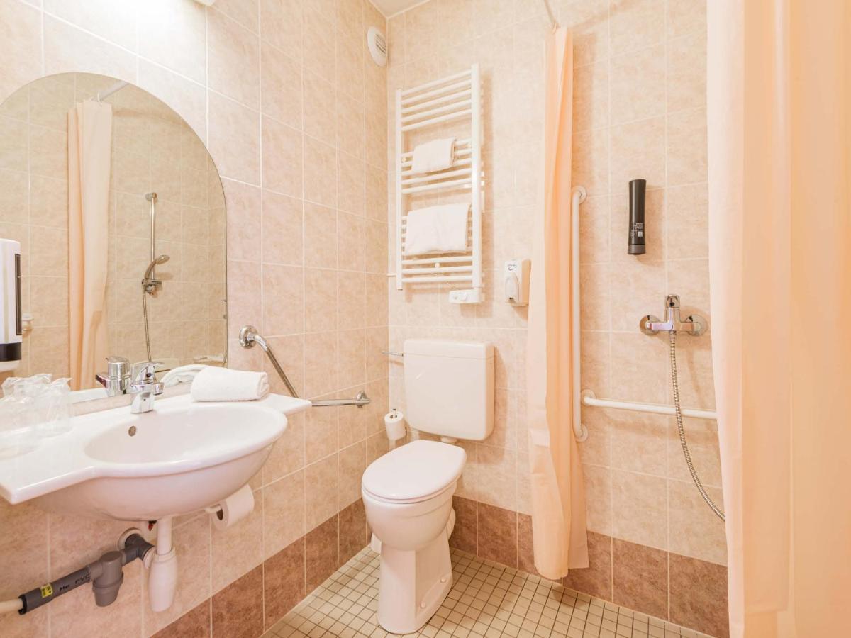B&B Hotel Strasbourg Aeroport Holtzheim Luaran gambar